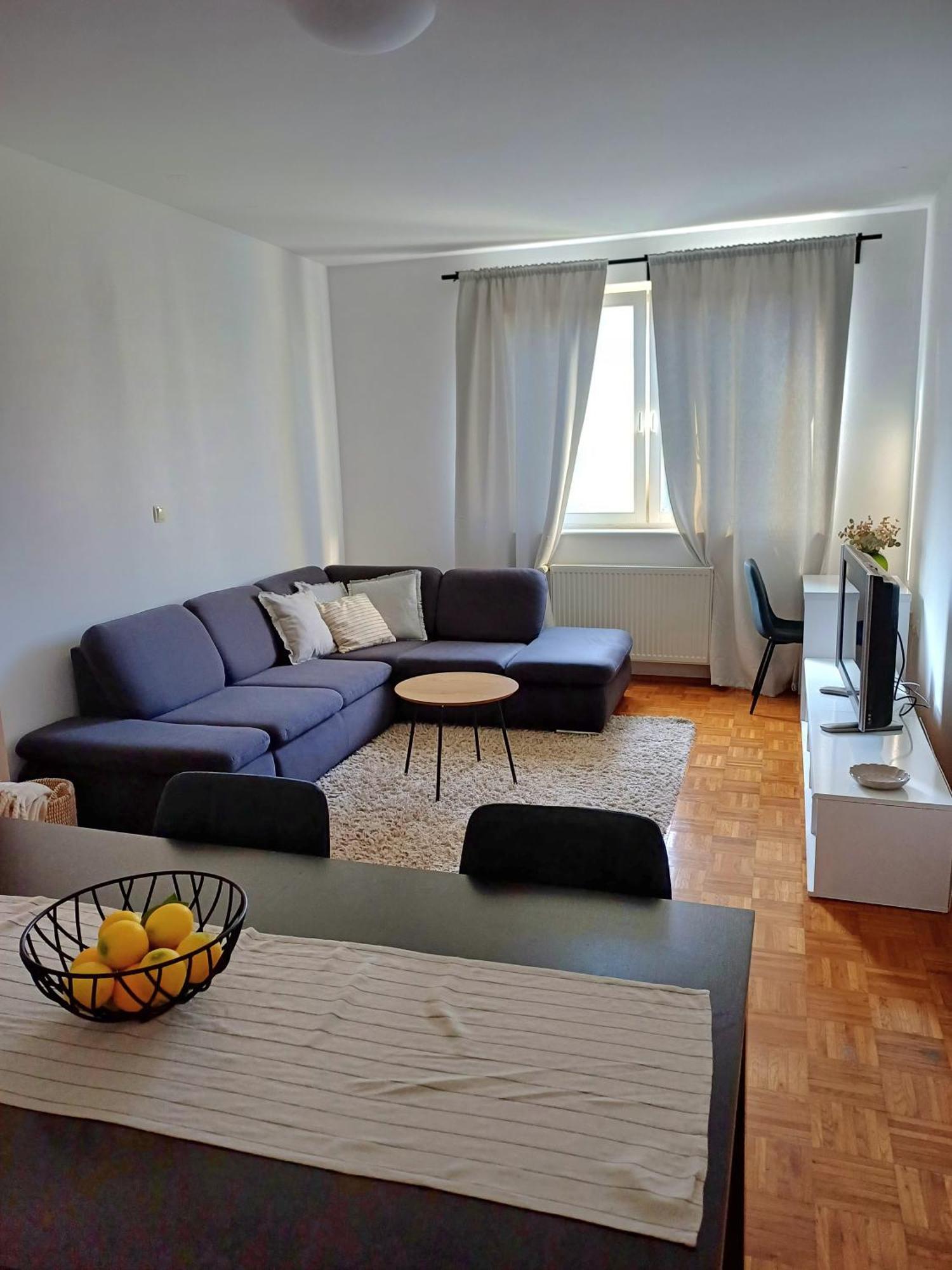 May Apartament *
